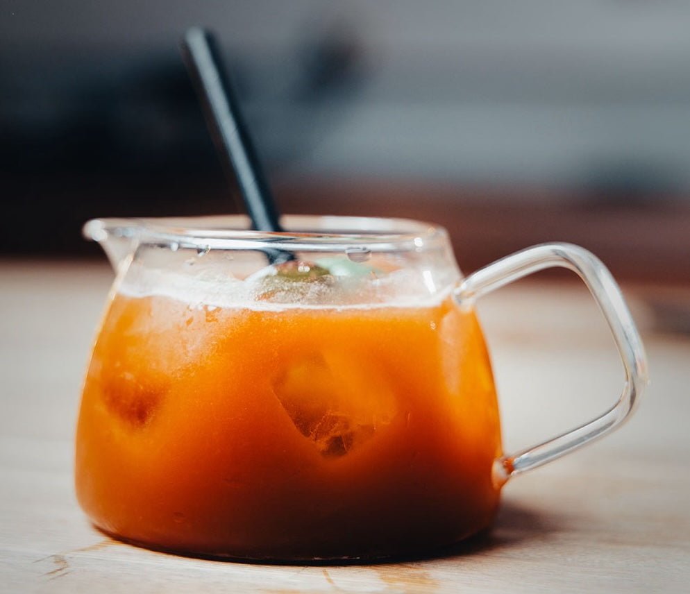 Espresso Aardbei Basilicum Smash: Een verfrissend koffie mocktail recept