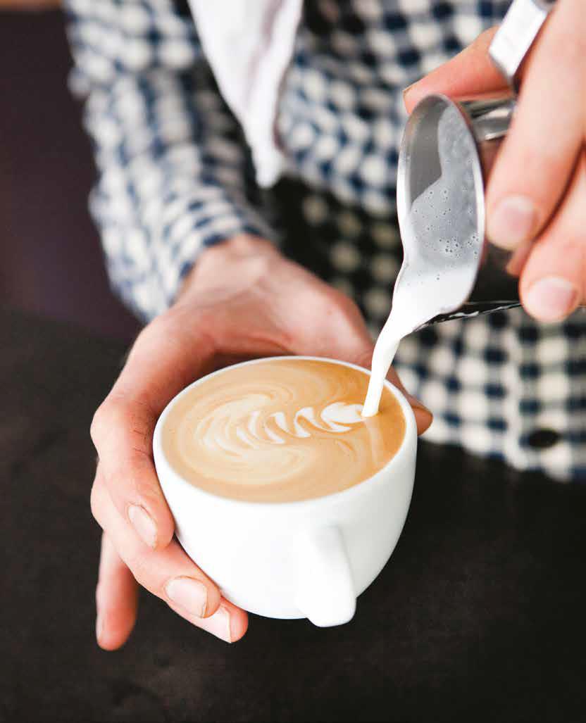 De perfecte cappuccino maken: een gids voor zijdezacht melkschuim