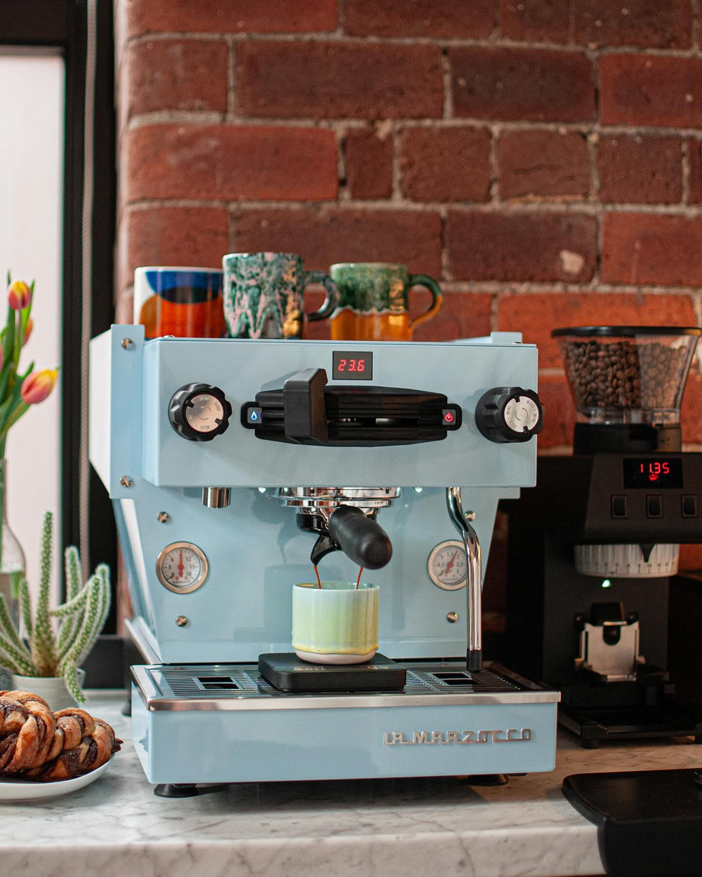 La Marzocco Linea mini R - Pro Touch - Blue - Ambiance